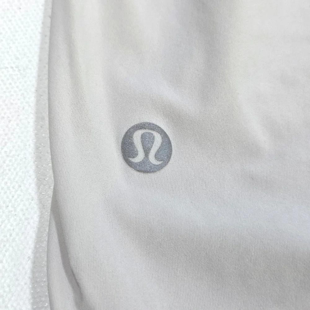Lululemon Mesh Panel Athletic Top Women M/L Gray Short Sleeve Gym Training Shirt